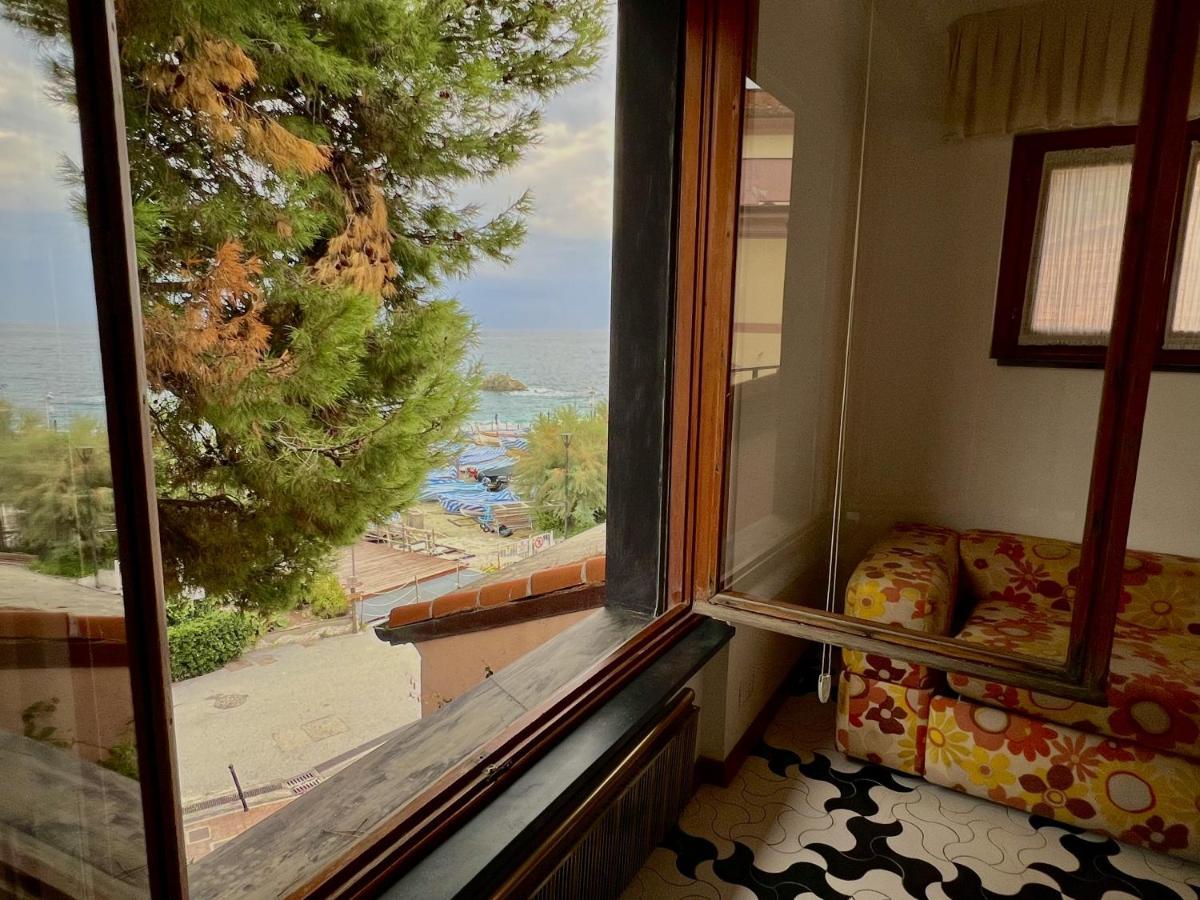 Апартаменти Sixties Sun & Sea Monterosso Монтероссо-аль-Маре Екстер'єр фото